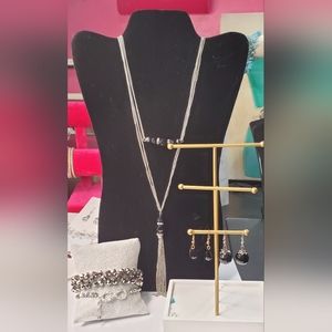Black crystal glass necklace bracelets earrings set silvertone